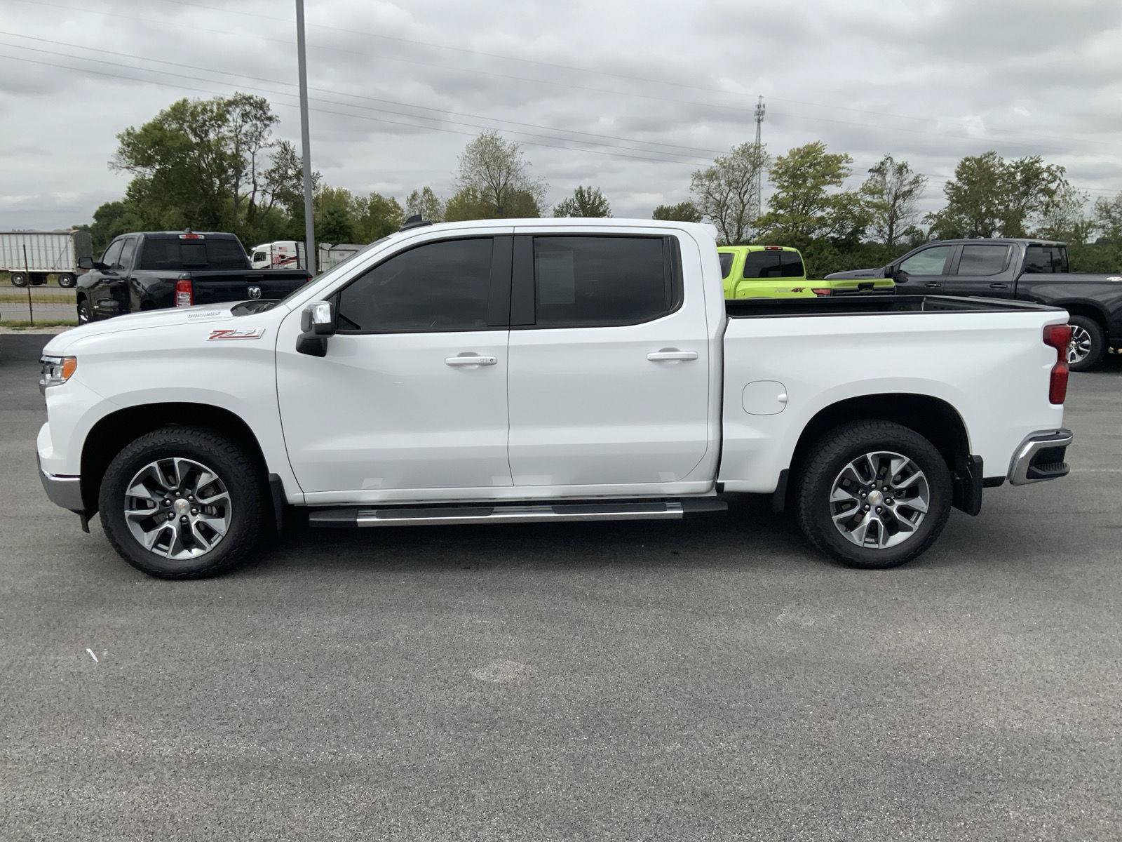 Used 2026 Chevrolet Silverado 1500 LT w/ Z71 Off-Road Package AWD/4WD image 8