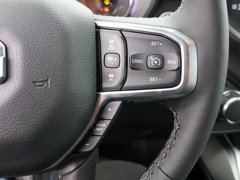 New 2026 RAM 1500 4x4 Crew Cab image 25