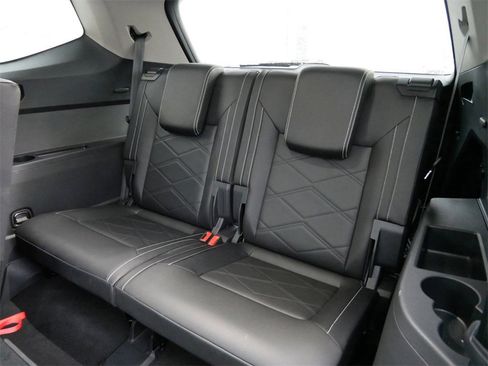 Used 2024 Volkswagen Atlas SE image 10