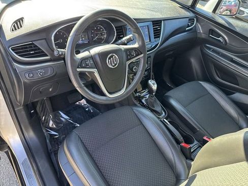 Used 2022 Buick Encore Preferred w/ Safety Package image 9