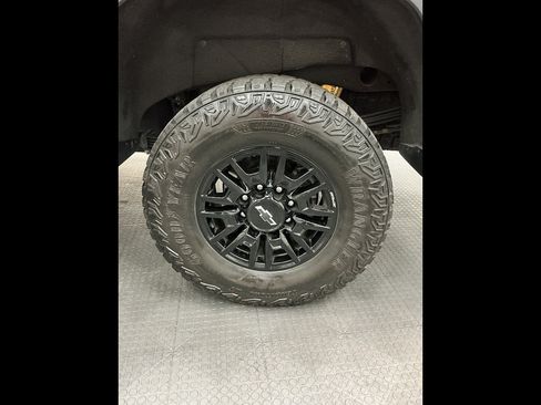 Used 2024 Chevrolet Silverado 2500 ZR2 AWD/4WD image 44