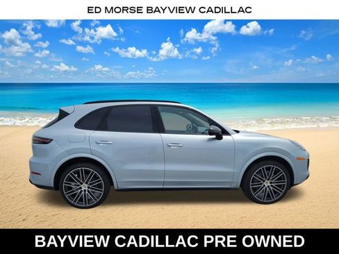 Used 2022 Porsche Cayenne S AWD/4WD image 6