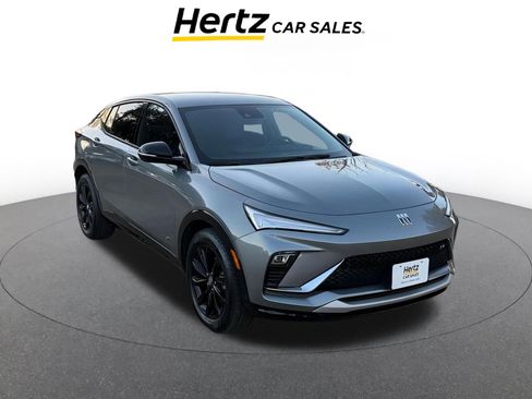 Used 2025 Buick Envista Sport Touring image 1