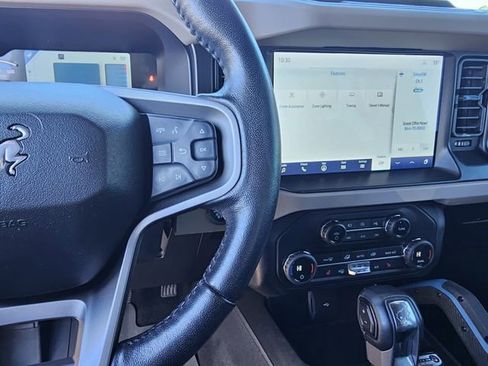 Used 2021 Ford Bronco Wildtrak image 24