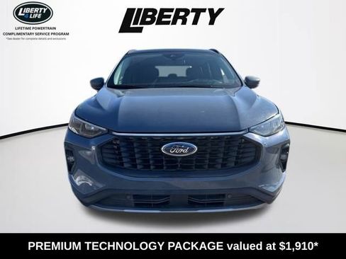 Used 2024 Ford Escape Platinum w/ Premium Technology Package image 2