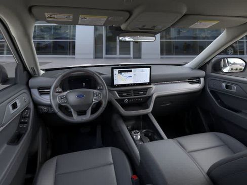 Used 2026 Ford Explorer Active w/ Active Comfort Package AWD/4WD image 9