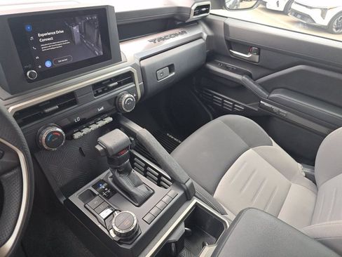 Used 2024 Toyota Tacoma 4x4 Double Cab image 29