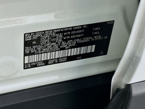 Used 2025 Toyota RAV4 LE image 12