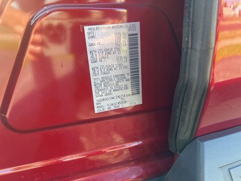 Used 2022 Nissan Pathfinder SL image 23