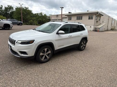 Used 2019 Jeep Cherokee Limited AWD/4WD image 1