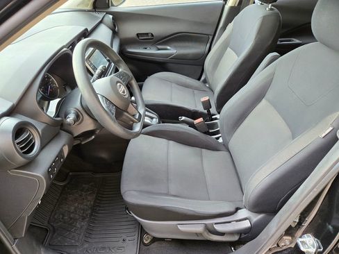 Used 2024 Nissan Kicks S FWD image 12
