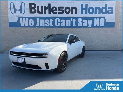 Used 2024 Dodge Charger R/T w/ Plus Group image 1