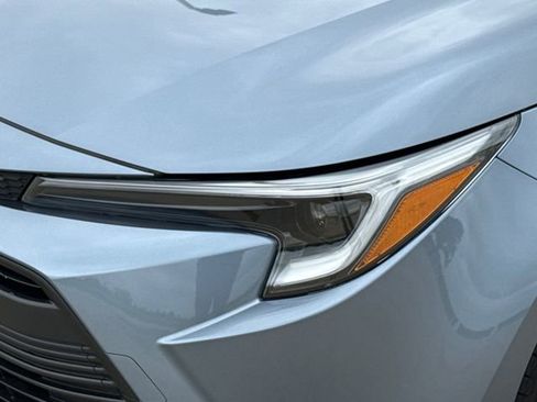 Used 2026 Toyota Corolla LE image 4