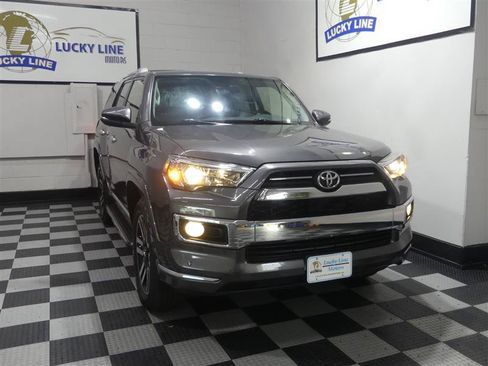 Used 2020 Toyota 4Runner Limited AWD/4WD image 5