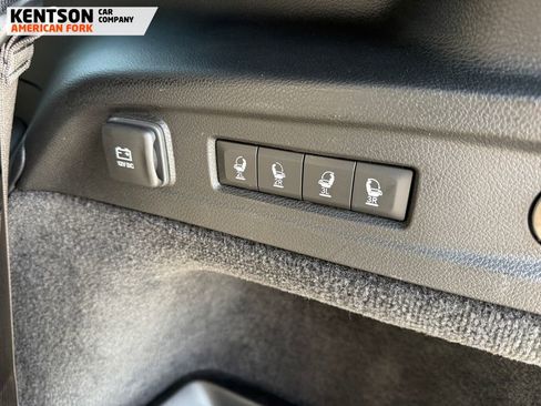 Used 2024 Jeep Grand Cherokee L Overland w/ Trailer Tow Package image 44