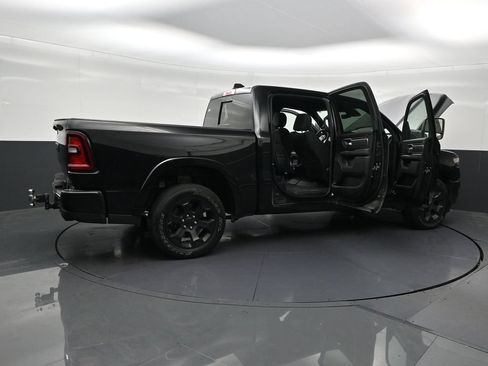 Used 2025 RAM 1500 Big Horn RWD image 31