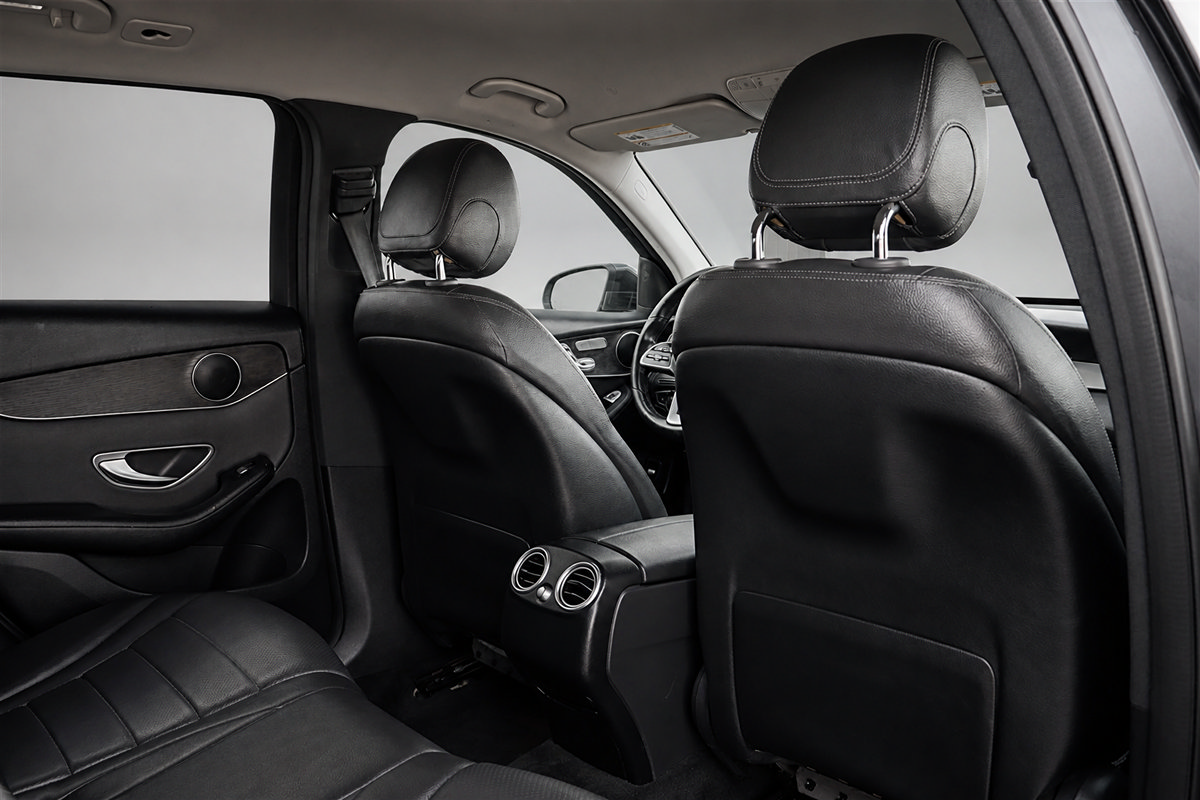 Used 2021 Mercedes-Benz GLC 300 w/ Premium Package image 15
