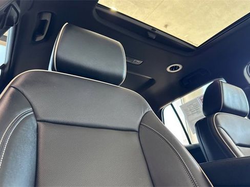 Used 2022 Chevrolet Traverse Premier w/ LPO, Floor Liner Package image 21