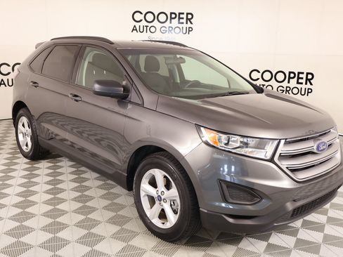 Used 2018 Ford Edge SE FWD image 1