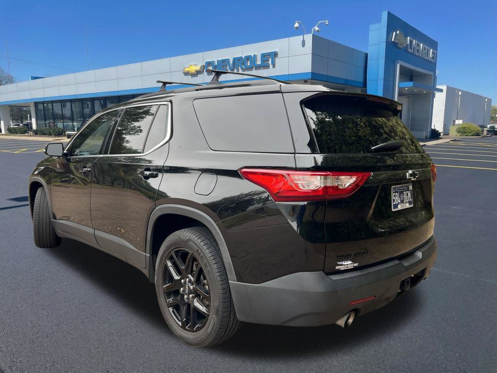 Used 2019 Chevrolet Traverse LT w/ LPO, Blackout Package FWD image 8