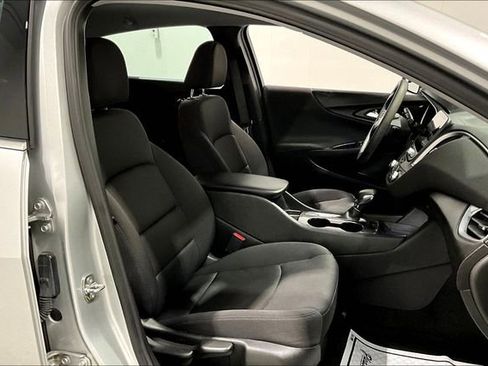 Used 2021 Chevrolet Malibu LS FWD image 29