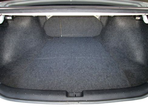 Used 2017 Honda Accord EX-L image 40