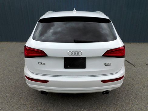 Used 2017 Audi Q5 2.0T Premium AWD/4WD image 4