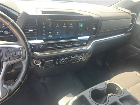 Used 2024 Chevrolet Silverado 2500 LT w/ Convenience Package AWD/4WD image 12