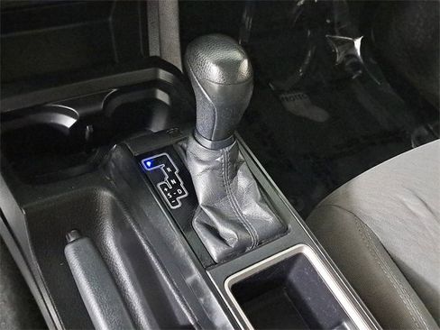 Used 2021 Toyota Tacoma SR image 30