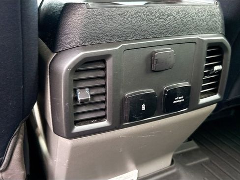 Used 2022 Ford F250 XLT w/ XLT Premium Package image 28