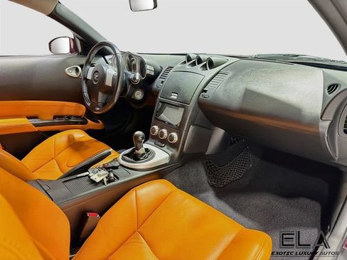 Used 2006 Nissan 350Z Coupe w/ (K96) Aerodynamics Pkg RWD image 23