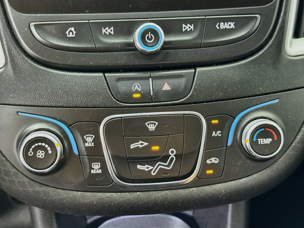 Used 2022 Chevrolet Malibu LS FWD image 17
