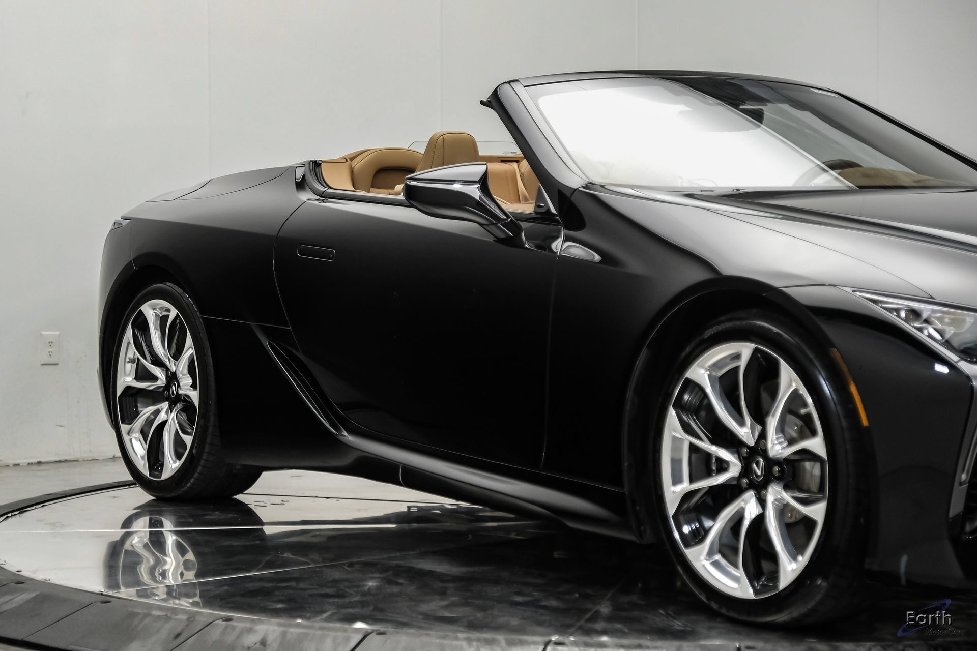Used 2021 Lexus LC 500 Convertible w/ Touring Package RWD image 33