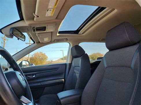 Used 2024 Honda CR-V EX image 12