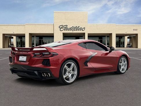 Used 2022 Chevrolet Corvette Stingray Preferred Cpe w/ Z51 Performance Package RWD image 5