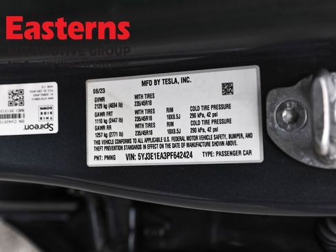 Used 2023 Tesla Model 3 Standard Range image 32