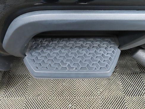 Used 2024 Chevrolet Silverado 2500 LTZ w/ LTZ Plus Package image 39