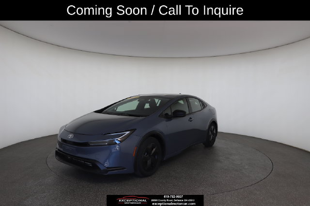 Used 2025 Toyota Prius LE FWD image 2