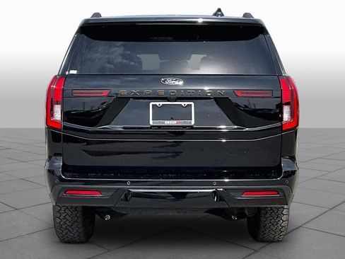 Used 2025 Ford Expedition Tremor AWD/4WD image 5