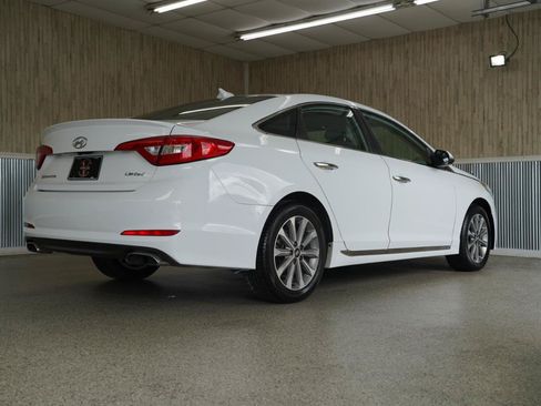 Used 2017 Hyundai Sonata Limited w/ Ultimate Package 04 FWD image 10