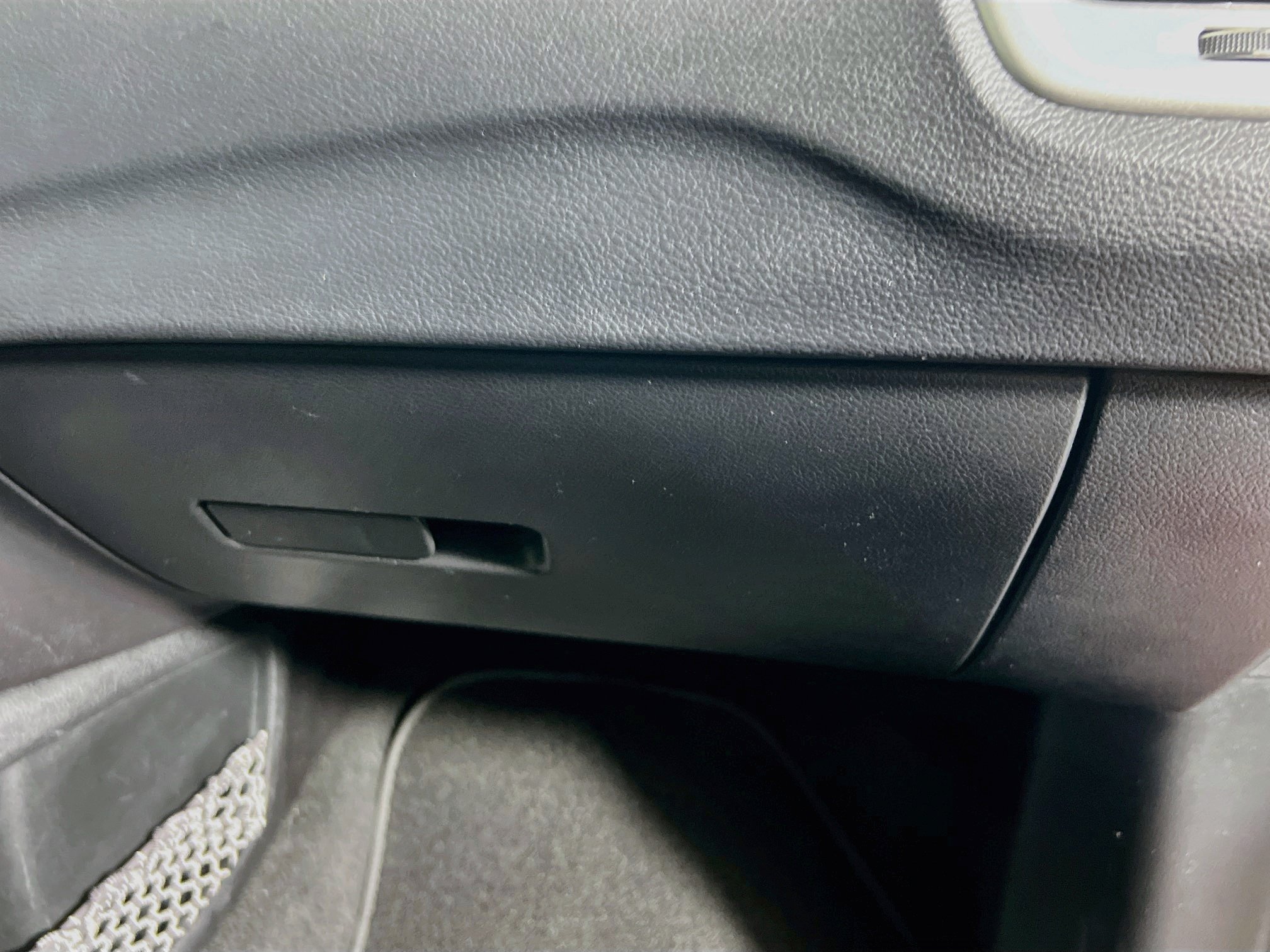 Used 2021 Jeep Compass Latitude w/ Sun and Sound Group FWD image 35