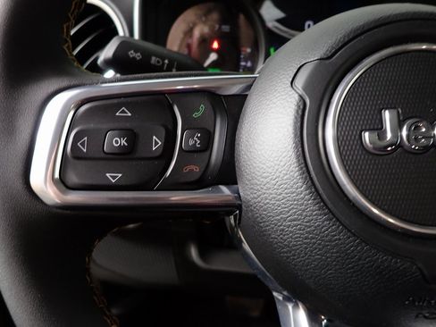 New 2024 Jeep Wrangler Unlimited Sahara w/ Technology Group image 19