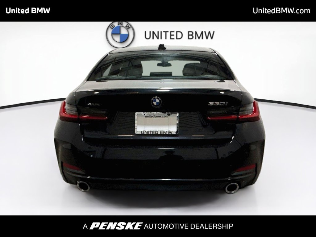 Certified 2026 BMW 330i xDrive Sedan w/ Premium Package AWD/4WD image 6