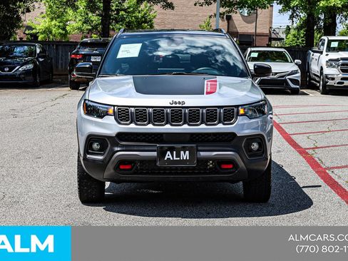 Used 2024 Jeep Compass Trailhawk AWD/4WD image 12