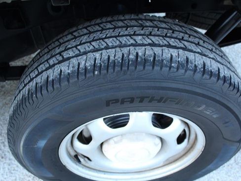 Used 2015 Ford F150 XL w/ Equipment Group 101A Mid RWD image 10