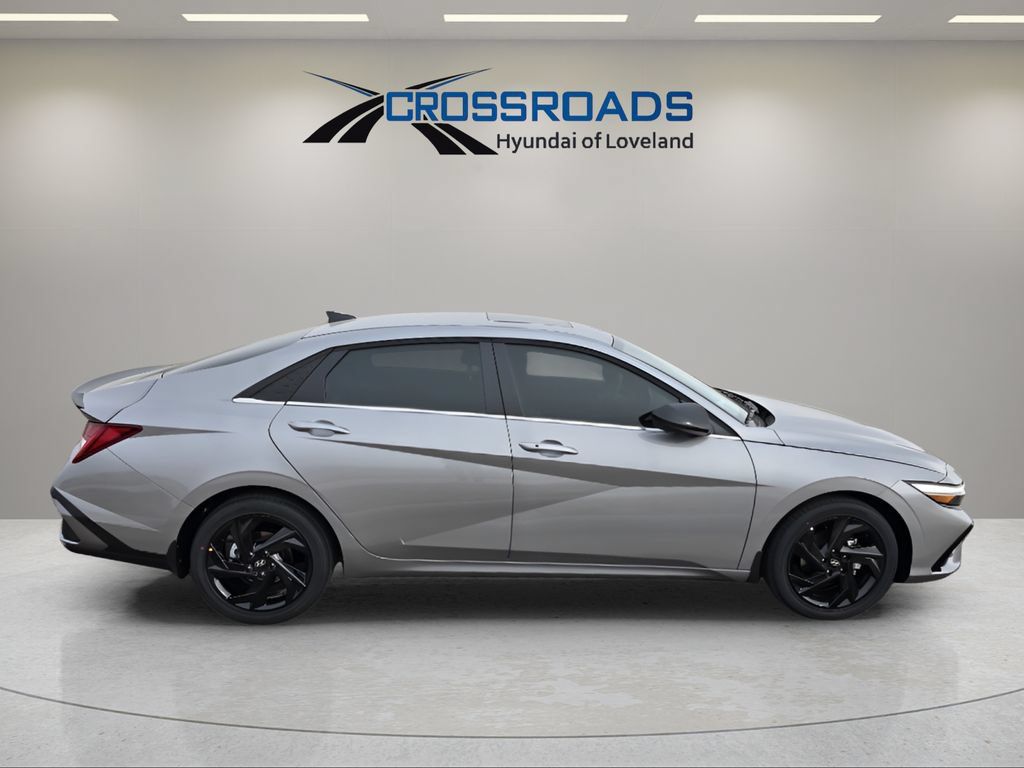 New 2026 Hyundai Elantra SEL Sport Premium FWD image 7