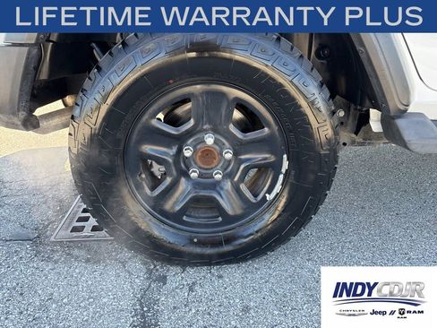 Used 2018 Jeep Wrangler Unlimited Sport AWD/4WD image 12