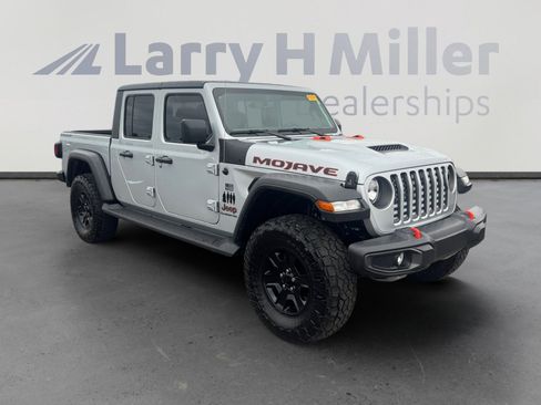 Certified 2022 Jeep Gladiator Mojave w/ Trailer Tow Package image 7