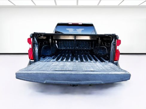 Used 2022 Chevrolet Silverado 1500 Custom image 17