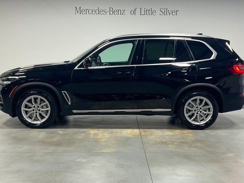 Used 2023 BMW X5 xDrive40i w/ Premium Package image 2